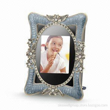 3.5-inch HD Digital Photo Frame with Calendar, 9 Folders for Systematic Sorting of Images